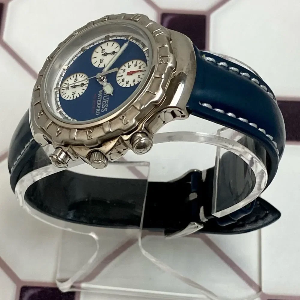 Vintage 1995 GUESS Waterpro Men’s Unisex Chronograph Watch with Original Case
